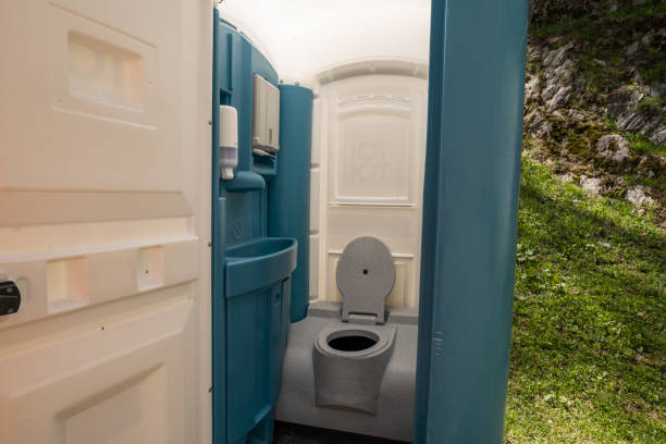 Best Portable bathroom rental  in Zebulon, GA